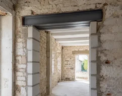 Création d’une ouverture porteuse dans un mur existant.